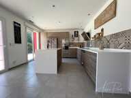 Dpt Var (83), à vendre HYERES Villa sans vis à vis- 1000m² de terrain - 3 chambres  - piscine - jardin - GARAGE — photo 3