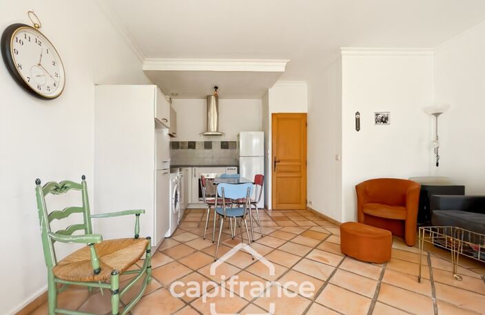 RARE SUR LE DOMAINE DE PONT ROYAL–APPARTEMENT DE STANDING de 48m2 CLIMATISE AVEC TERRASSE, VUE DÉGAGÉE ET PISCINE PRIVATIVE — photo 3