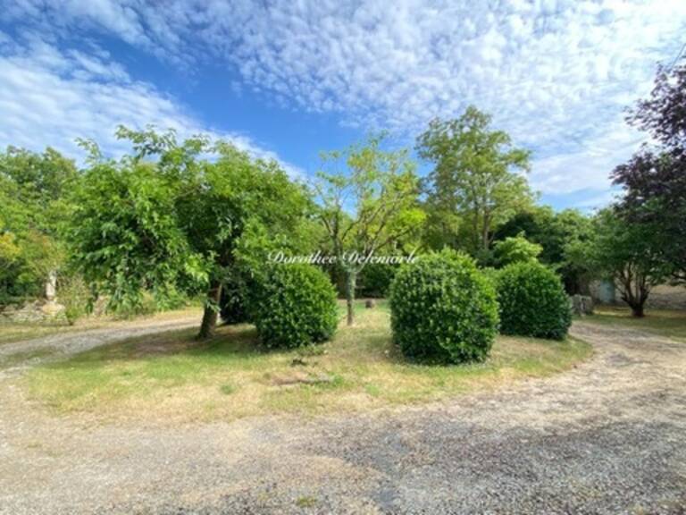 Maison à vendre 0 pièces VALLANS (79)Domaine de caractère à réinventer – près de 1,4 ha – Proche Niort / Marais poitevin / La Rochelle — photo 1
