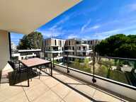 Marseille 8e – À deux pas du parc Borély et de la mer, exceptionnel T3 de 75 m² + Terrasse de 20m2 et 1 box fermé — photo 2