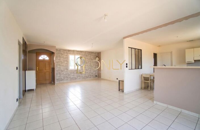 Leyment - Maison individuelle - 116m² - 5 chambres — photo 4