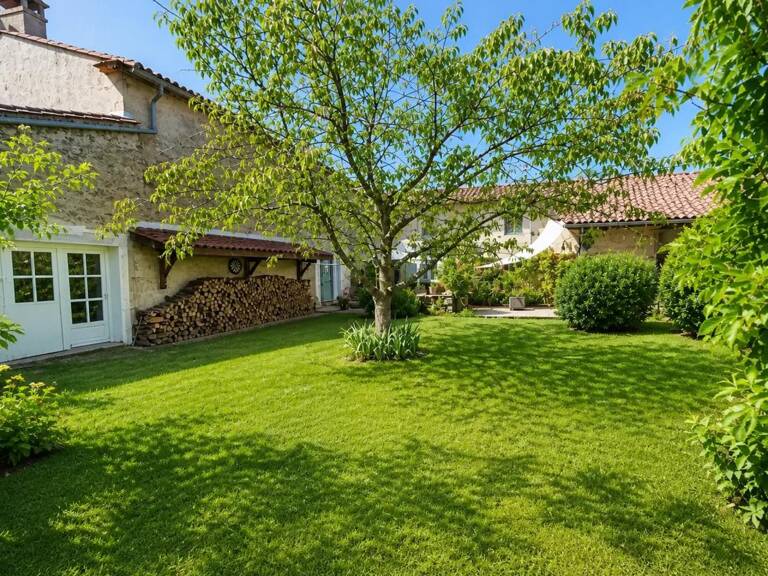 Ensemble immobilier de caractère de 290 m2 avec Gîte - Noaillan — photo 1