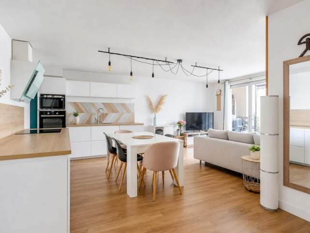 Appartement de 4 pièces de 86 m² avec garage à Villeurbanne — photo du bien
