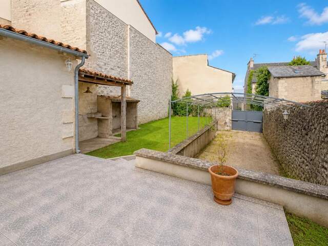 Maison de 5 pièces de 133 m² à Poitiers — photo du bien