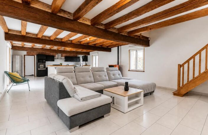 Maison de 6 pièces de 129 m² à La Chapelle-Montmartin — photo 3