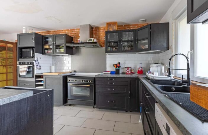 Maison de 6 pièces de 129 m² à La Chapelle-Montmartin — photo 5