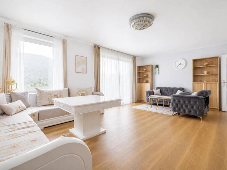 Appartement de 4 pièces de 88 m² à Corbeil-Essonnes — photo 1