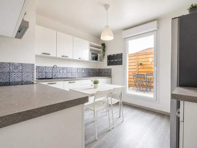Appartement de 4 pièces de 88 m² à Corbeil-Essonnes — photo du bien