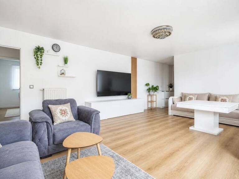 Appartement de 4 pièces de 88 m² à Corbeil-Essonnes — photo 1