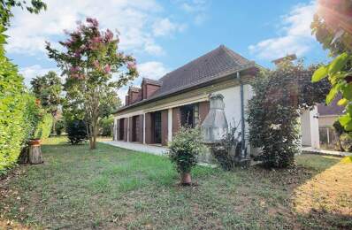 PAU HIPPODROME : MAISON TRADITIONNELLE À FORTE PERSONNALISATION – VOLUME CATHÉDRALE ET CADRE VERDOYANT — photo du bien