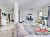 Appartement 3 chambres avec véranda et cave — photo 2