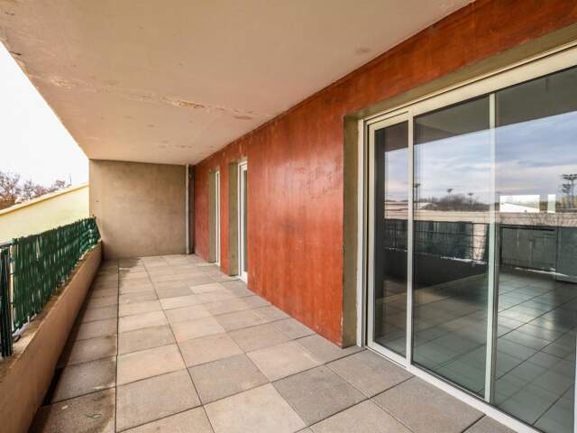 Appartement à vendre, Le Pontet, 2 chambres, grande terrasse, parking — photo du bien