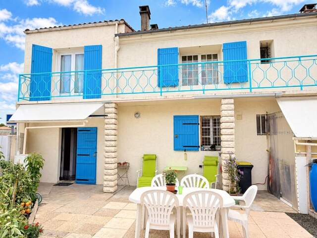   À VENDRE – BELLE MAISON DE VILLE 4 CHAMBRES — photo du bien
