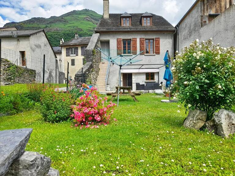 Maison entièrement rénovée avec jardin, alliant cachet et rentabilité locative — photo 1