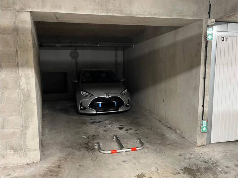 Parking en sous sol — photo 1