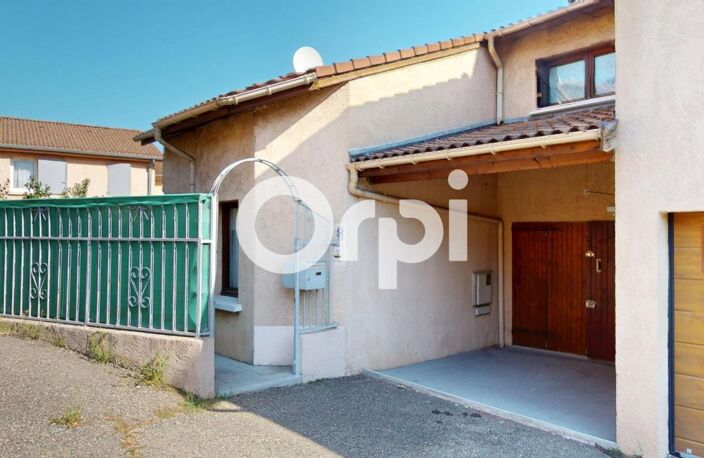 SAINT-PRIEST VILLAGE – MAISON 4 CHAMBRES – IMPASSE – JARDIN SANS VIS-À-VIS — photo 5