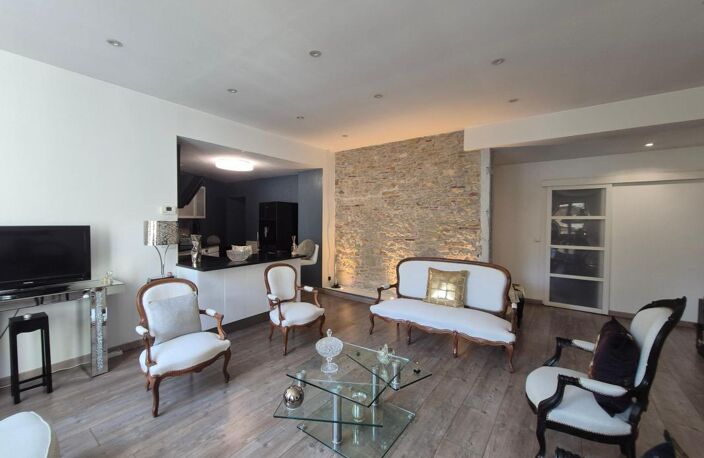 Appartement À Vendre — photo 2