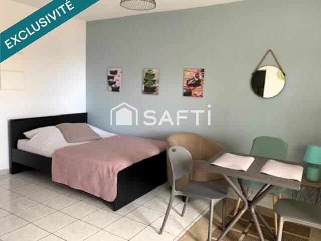 Lumineux T1 meublé de 27 m² à la Possession — photo du bien