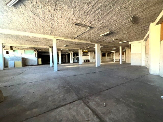 Marseille 3eme Local commercial 900 m²