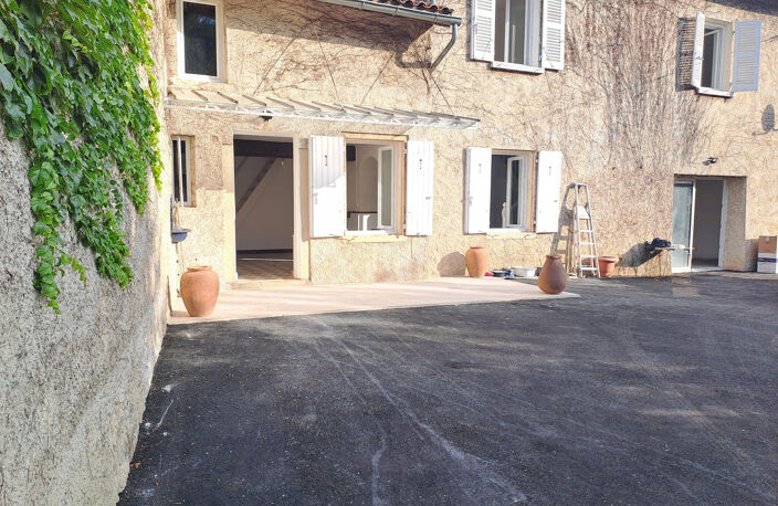 Maison familiale de 205m2 à St Didier de Formans ! — photo 2