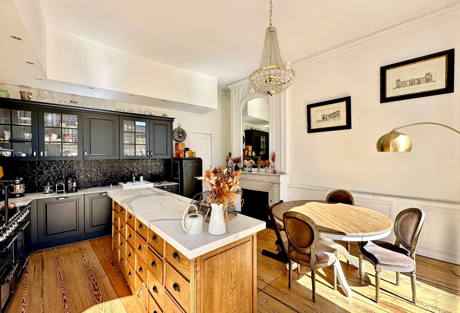 CHARTRONS — APPARTEMENT DE 133 M² – RÉNOVATION D’ARCHITECTE — photo 1