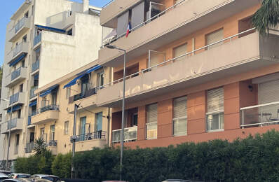 JUAN LES PINS PROCHE PLAGES, PETIT 2 PIECES OCCUPE POUR INVE — photo du bien
