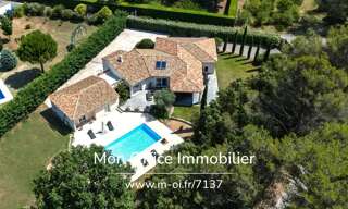 Maison 8 Pièces 220 m² à vendre à Simiane-Collongue (13109)