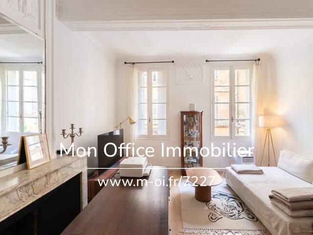 Référence : 7227-NFI - Appartement 2 pièces rénové centre ville historique — photo du bien