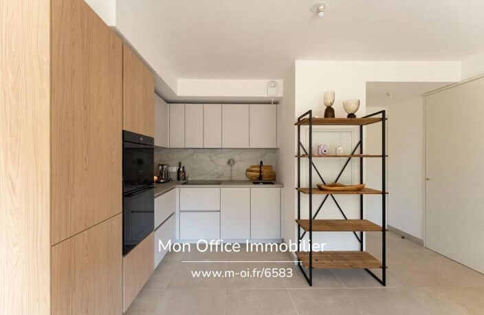 Référence : 6583-ABO. - Appartement récent et lumineux, 2 pièces, Terrasse + Parking privatif — photo 3