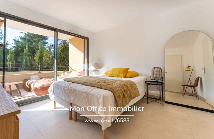 Référence : 6583-ABO. - Appartement récent et lumineux, 2 pièces, Terrasse + Parking privatif — photo 4