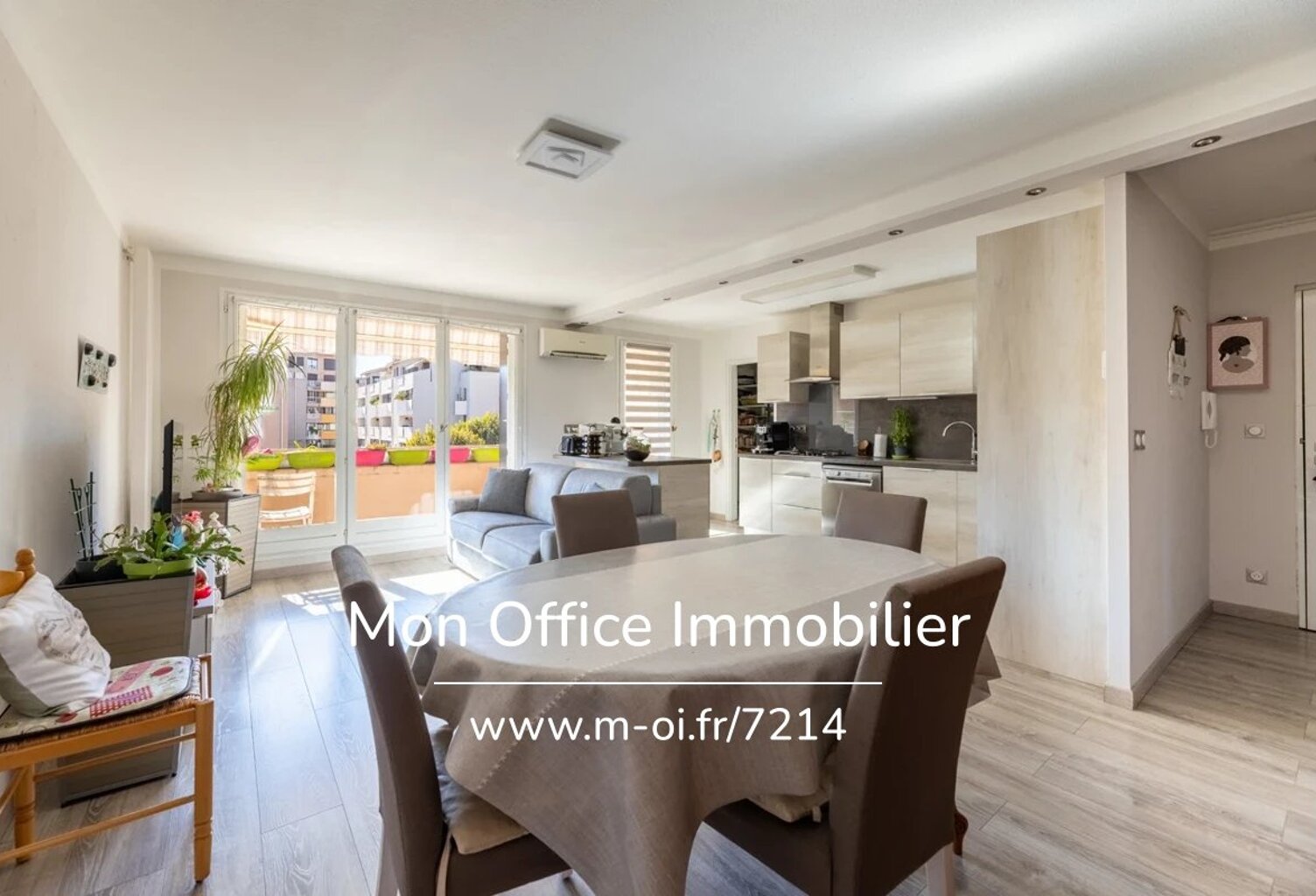 Référence : 7214-GBE - Appartement 4 pièces avec  terrasse — photo 1