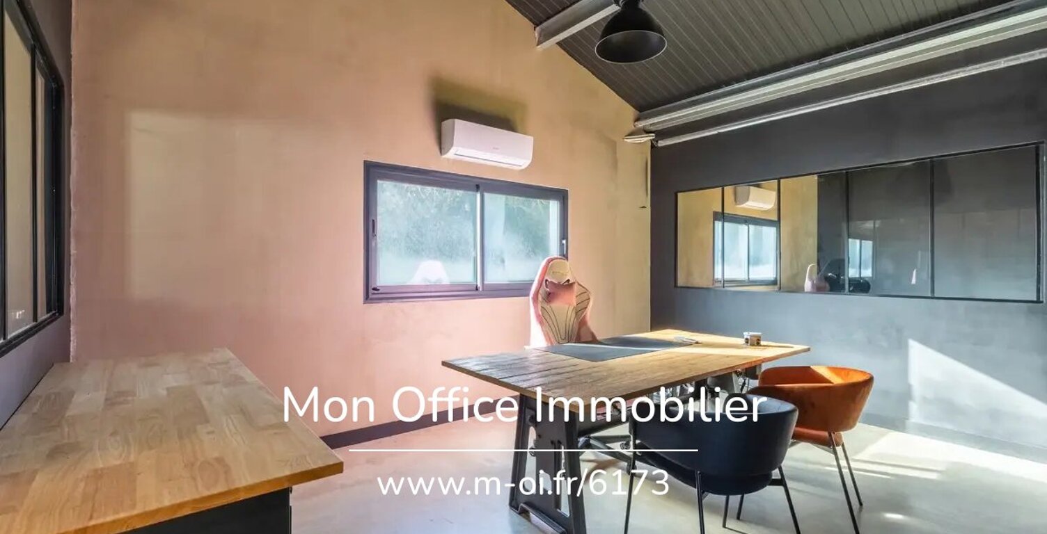 Référence : 6173-NZW - Local commercial - 400 m² — photo 1