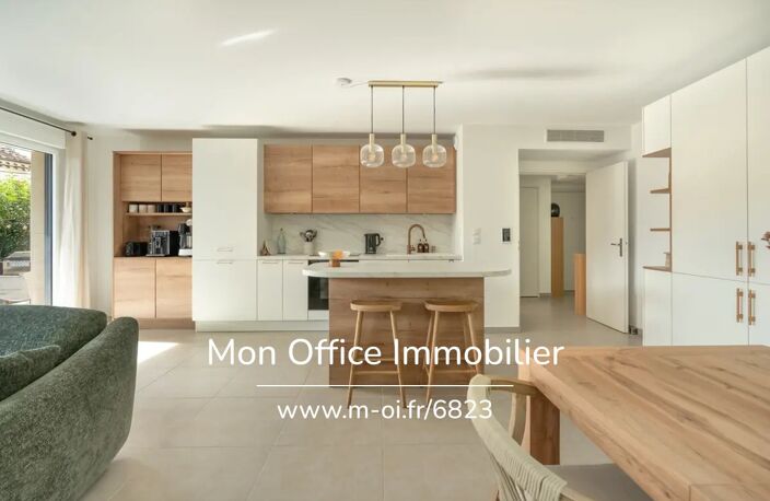 Référence : 6823-JDO. - Appartement 2 chambres, 130 m² d'extérieur et grand parking en sous-sol — photo 2