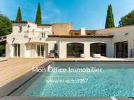 Référence : 6957-PEL - Puyricard – Villa de caractère au cœur d’un parc arboré de 5 829 m² avec piscine — photo 2