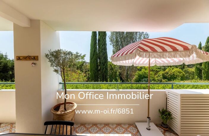 Référence : 7231-PAN - Appartement 3 pièces de 82 m² à Aix-en-Provence — photo 2