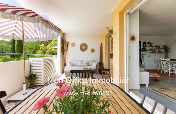 Référence : 7231-PAN - Appartement 3 pièces de 82 m² à Aix-en-Provence — photo 3