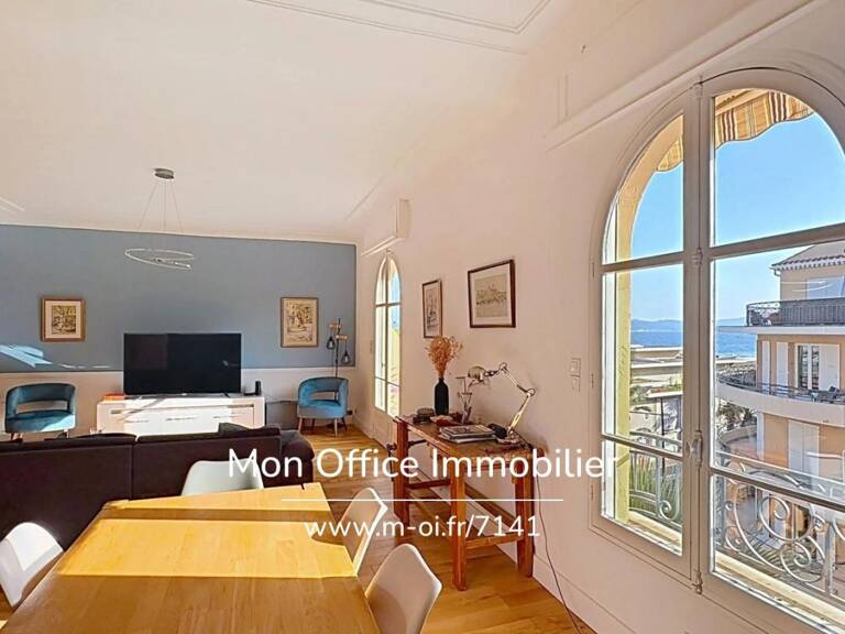 Référence : 7141-LES - APPARTEMENT VUE MER RÉNOVÉ PROCHE PLAGE & PORT À SAINTE MAXIME — photo 1