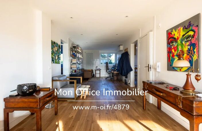 Référence : 6196-MCO. - Exclusivité Appartement 4 pièces rénové de 96 m² avec terrasse, vue parc et mer — photo 2