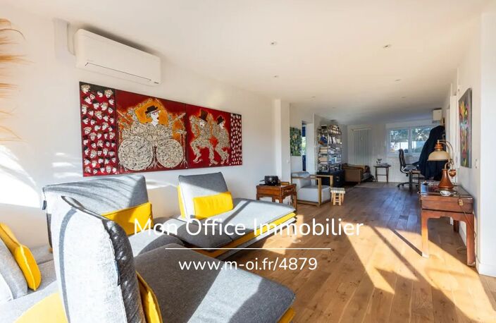 Référence : 6196-MCO. - Exclusivité Appartement 4 pièces rénové de 96 m² avec terrasse, vue parc et mer — photo 3