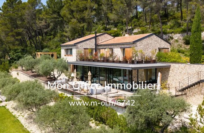 Référence : 6742-NGU. - Villa 8 pièces 340m2 - vue exceptionnelle - Piscine - 6 chambres en suites — photo 3