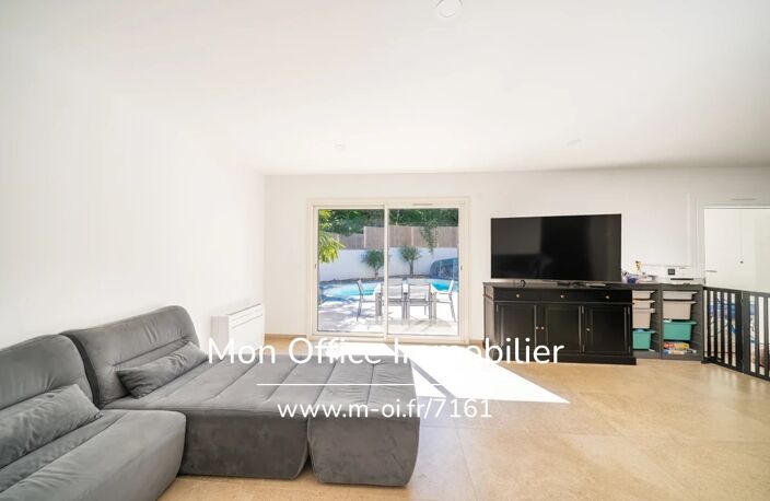 Référence : 7161-PAN - Maison 5 pièces de 120 m² avec piscine à Aix-en-Provence — photo 5