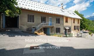 Maison 5 Pièces 220 m² à vendre à Saint-Clément-sur-Durance (05600)