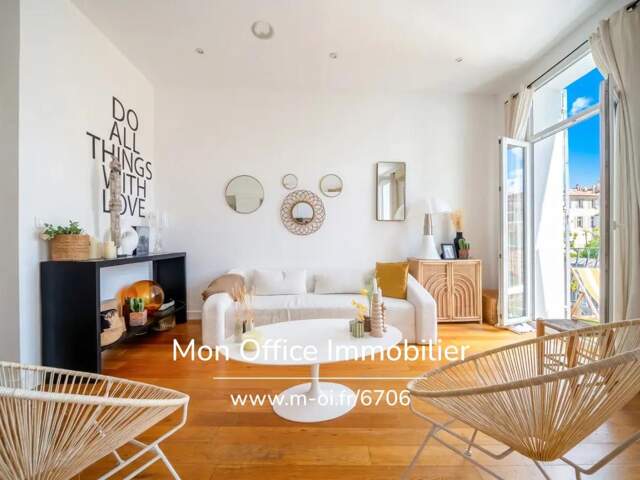 Référence : 6706-ETH. - Appartement - 2 pièces - 44m2 - Lumineux - Balcon - Calme absolu - Centre ville historique - 13100 — photo du bien