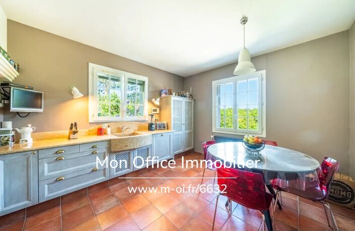 Référence : 6632-SBA - Villa 7 pièces - Quartier Saint Donat - Aix-en-Provence — photo 5