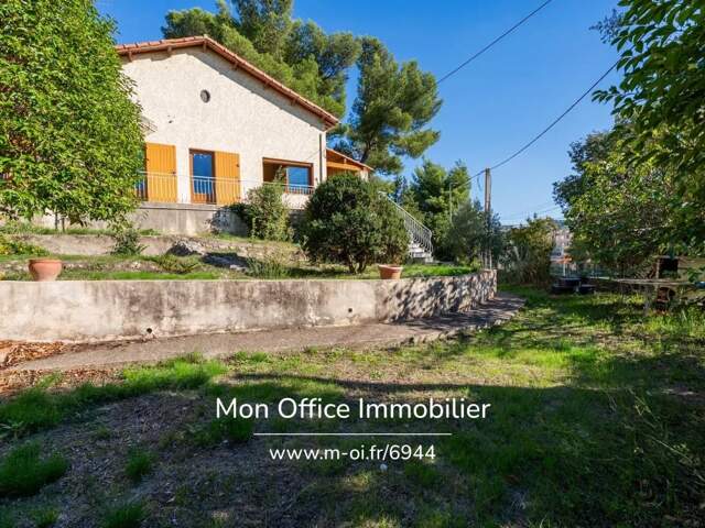 Référence : 6944-DVI. - Rare à la vente ! Plain-pied 5 pièces, 100 m² avec vue dominante sur 598 m² piscinables, au pied de la Torse — photo du bien
