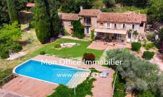 Maison 11 Pièces 370 m² à vendre à Cadenet (84160)