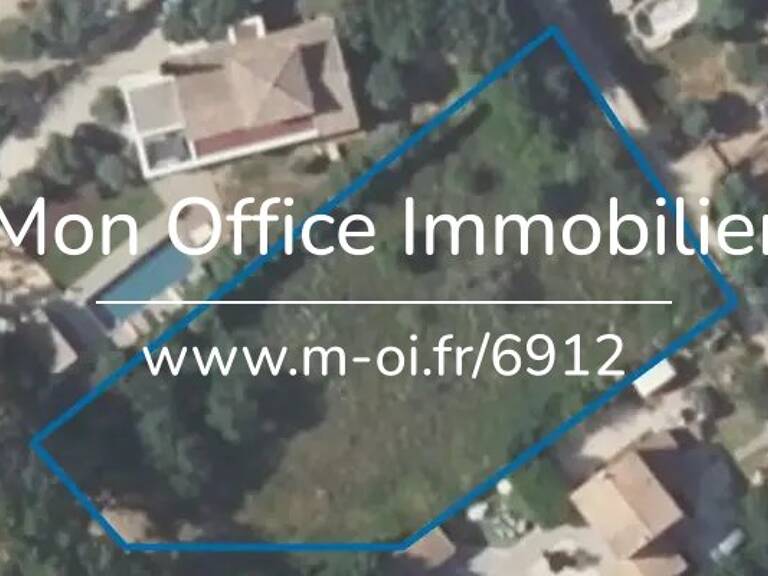 Référence : 6912-MCO - Exclusivité Terrain plat viabilisé d'une surface de 2000m2 possibilité de détacher deux terrains  1000 m Seillons-Source d'Argens — photo 1