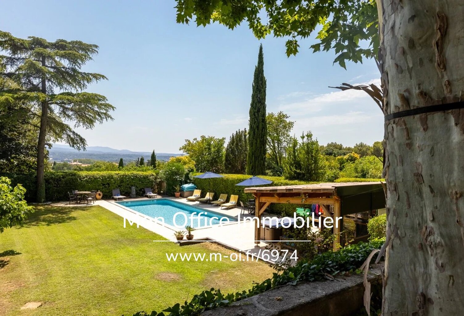 Référence : 6974-TLE - Aix en Provence - Bas de Bastide - XIX e siècle - 7 pièces - Proche centre ville - Piscine - Pool house- Vue dégagée — photo 1