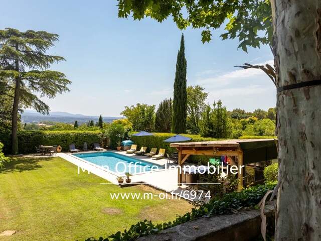 Référence : 6974-TLE - Aix en Provence - Bas de Bastide - XIX e siècle - 7 pièces - Proche centre ville - Piscine - Pool house- Vue dégagée — photo du bien