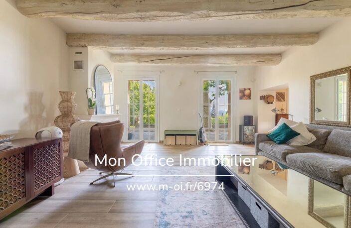 Référence : 6974-TLE - Aix en Provence - Bas de Bastide - XIX e siècle - 7 pièces - Proche centre ville - Piscine - Pool house- Vue dégagée — photo 2